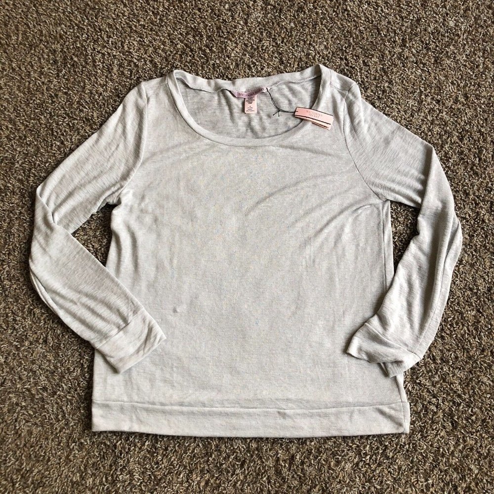 NEW Victoria Secret Shirt Womens Medium Gray Pullover Sweater Top Lightweight